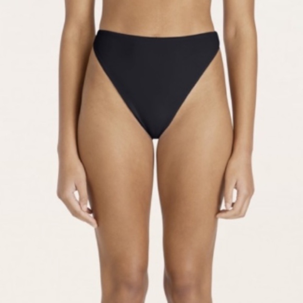 Aexae Swim NWT 2-Piece One Shoulder Bikini Swimsuit Black M Bottom L Top Classic - Picture 5 of 15